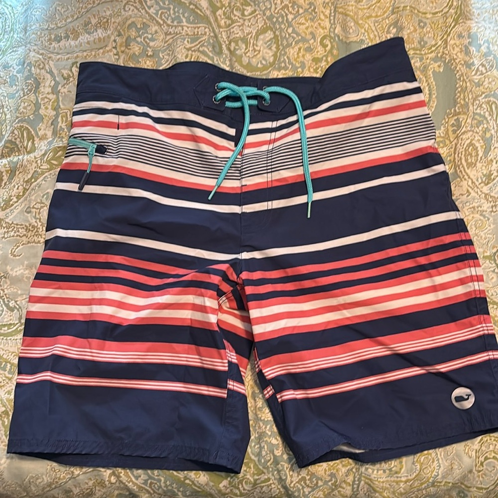 🐳Vineyard Vine Board Shorts🐳